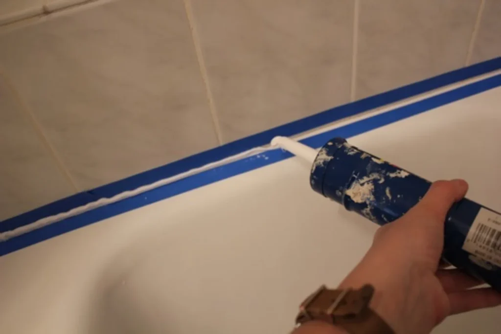 Re caulking a bathtub